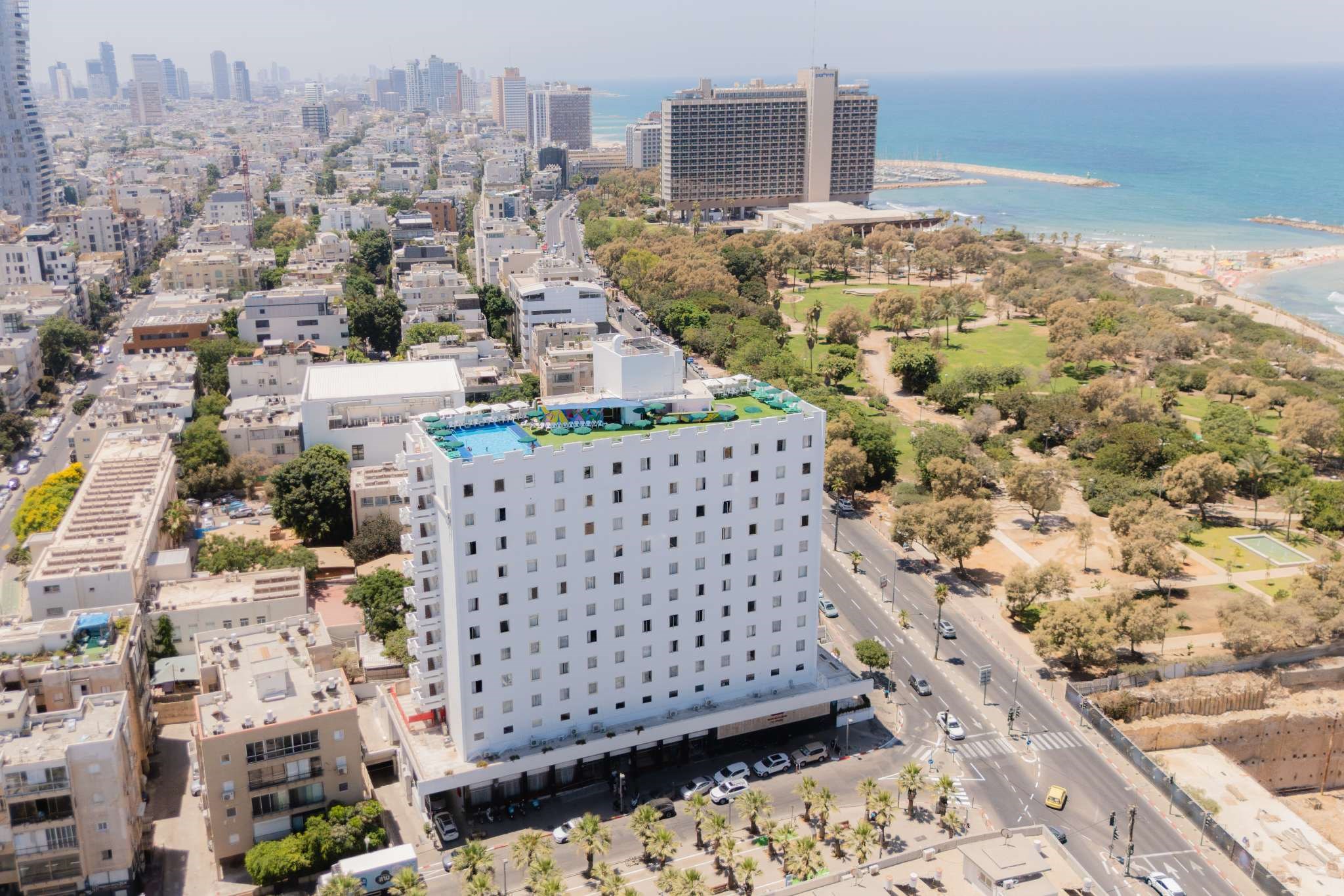 גרנד ביץ תל אביב